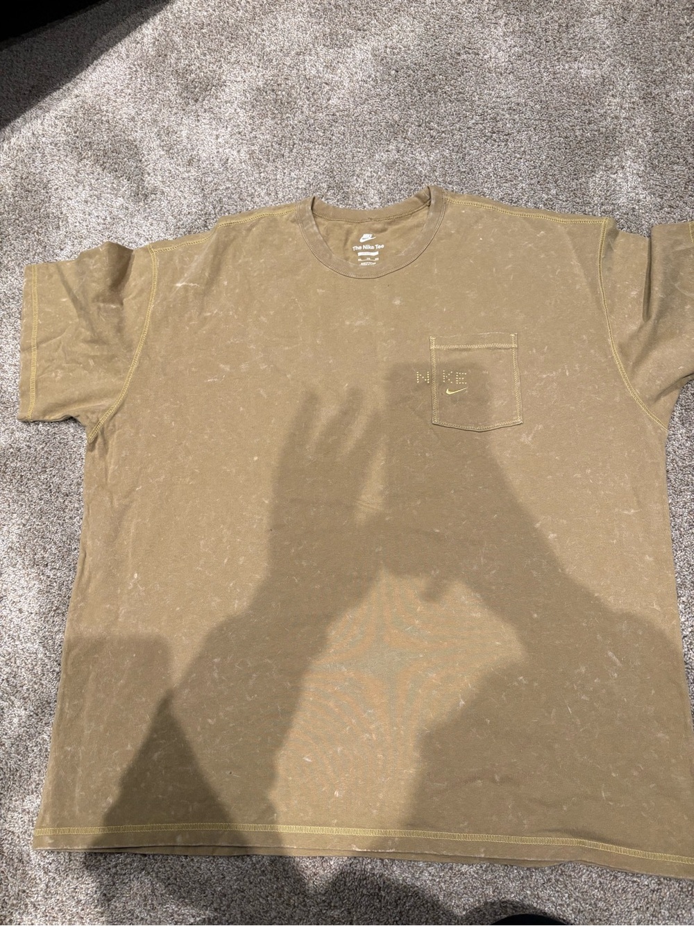 Nike Men's Short Sleeve Pocket Tee in Olive Drab (brand new)